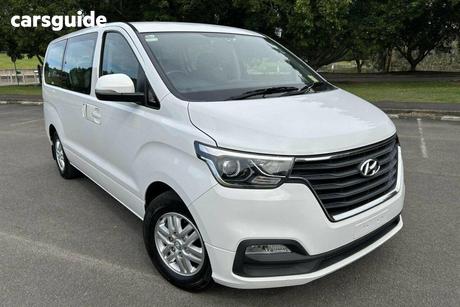 White 2019 Hyundai Imax Wagon Active