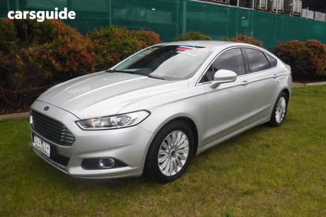 Silver 2016 Ford Mondeo Hatchback Trend