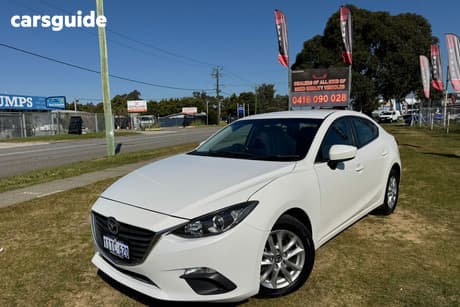 White 2014 Mazda 3 Sedan Maxx