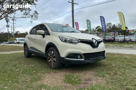 Cream 2015 Renault Captur Wagon Expression