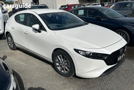 White 2020 Mazda 3 Hatchback G20 Pure