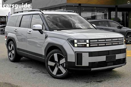 Silver 2025 Hyundai Santa FE Wagon Hev (Awd)