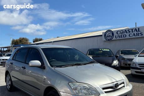 Beige 2004 Toyota Corolla Hatchback Ascent Seca