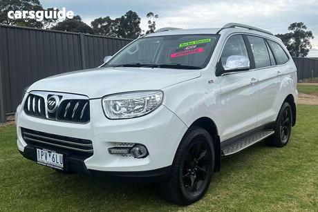 White 2018 Foton Sauvana Wagon (4X4) Luxury