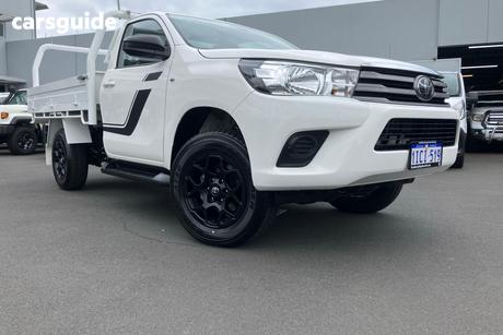 White 2023 Toyota Hilux Cab Chassis Sr (4X4)