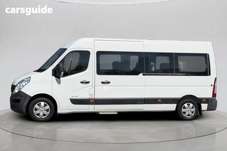 White 2016 Renault Master Commercial