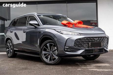 Grey 2025 MG HS Wagon Essence