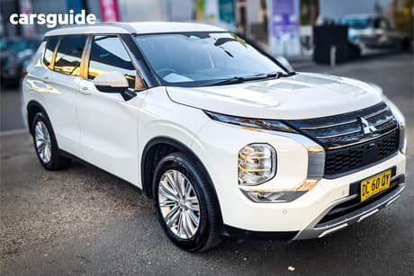 White 2021 Mitsubishi Outlander Wagon Ls 7 Seat (Awd)