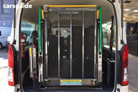 White 2019 Toyota HiAce Bus Commuter (12 Seats)