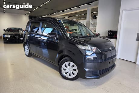 Black 2015 Toyota Spade Hatch Y (ZX001193)