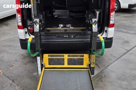 White 2019 Toyota HiAce Bus Commuter (12 Seats)