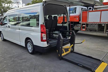 White 2020 Toyota HiAce Bus Commuter (12 Seats)
