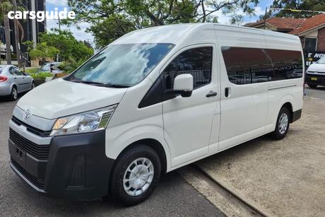 White 2021 Toyota HiAce Bus Slwb Commuter (12 Seats)