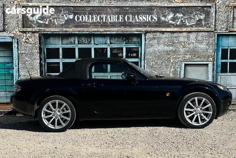 Black 2005 Mazda MX-5 Convertible