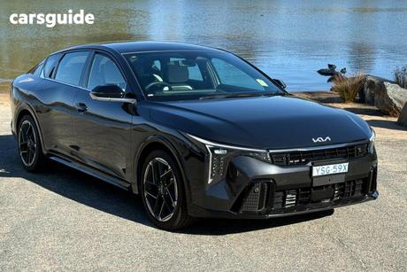 Grey 2025 Kia K4 Sedan Gt-Line