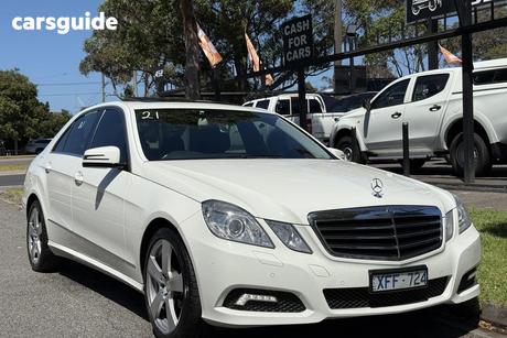 White 2009 Mercedes-Benz E350 Sedan Avantgarde