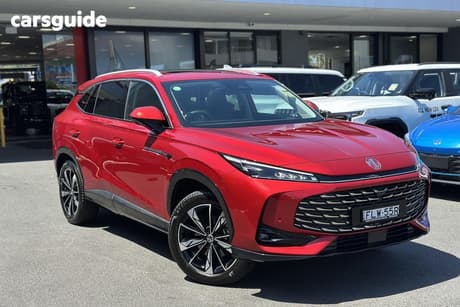 Red 2025 MG HS Wagon Essence