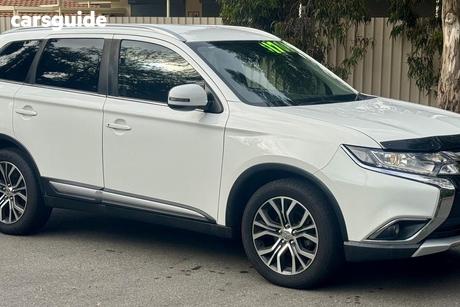 White 2016 Mitsubishi Outlander Wagon Ls Safety Pack (4X4) 7 Seats