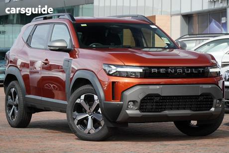 Orange 2025 Renault Duster Wagon Techno (4X2)