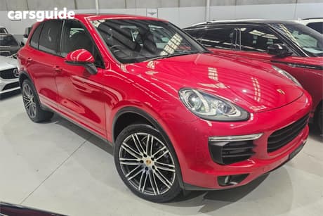 Red 2016 Porsche Cayenne Wagon