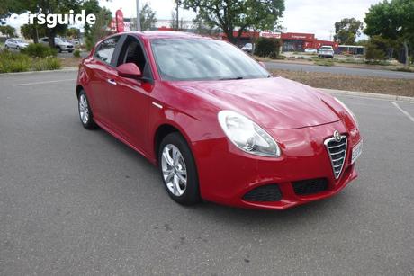 Red 2014 Alfa Romeo Giulietta Hatchback Progression 1.4