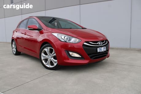 Red 2014 Hyundai I30 Hatchback Premium 1.6 Crdi