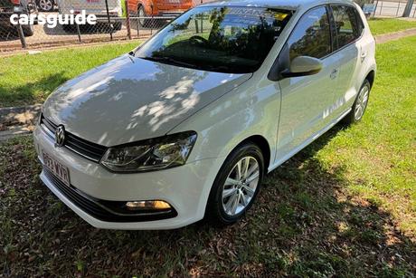 White 2016 Volkswagen Polo Hatchback 81 Tsi Comfortline