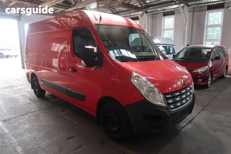 Red 2014 Renault Master Van 3.5 Mwb Mid