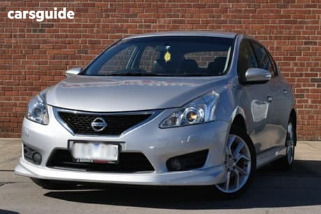 Silver 2016 Nissan Pulsar Hatchback Sss