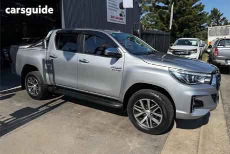 Silver 2018 Toyota Hilux Double Cab Pick Up Sr5 (4X4)