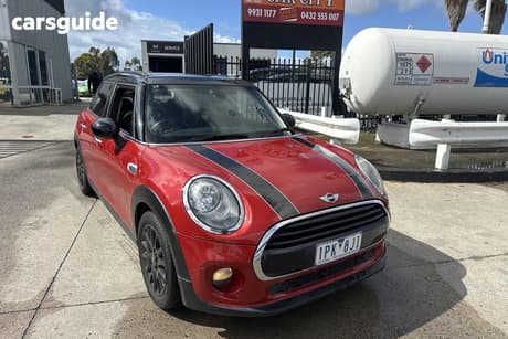 Red 2016 Mini Cooper Hatch S