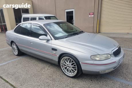 Silver 2000 Holden Statesman Sedan V6