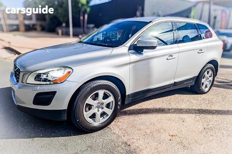 Silver 2012 Volvo XC60 Wagon D5 Teknik