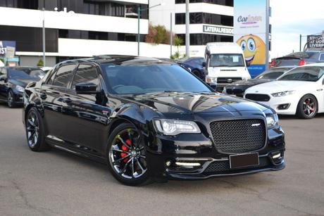 Black 2016 Chrysler 300 Sedan Srt Hyperblack