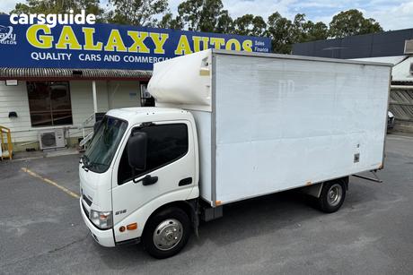 White 2015 Hino OTHER Ute Tray