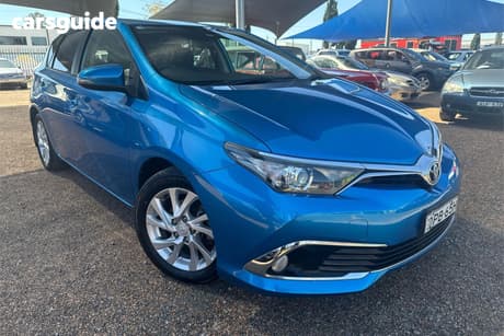 Blue 2017 Toyota Corolla Hatchback Ascent Sport