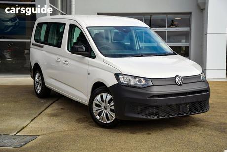White 2025 Volkswagen Caddy Crew Van Crewvan Tsi220