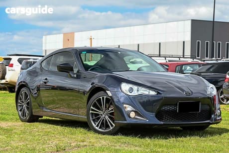 Grey 2015 Toyota 86 Coupe Gt