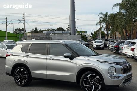 Silver 2022 Mitsubishi Outlander Wagon Aspire 7 Seat (2Wd)