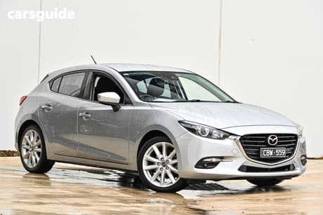 Silver 2016 Mazda 3 Hatchback Sp25