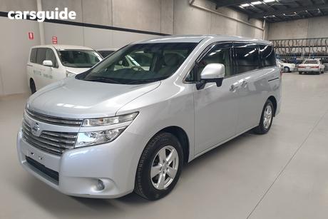 Silver 2017 Nissan Elgrand Wagon