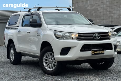 White 2016 Toyota Hilux Dual Cab Utility Sr (4X4)