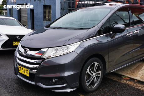 Grey 2014 Honda Odyssey Wagon Vti-L