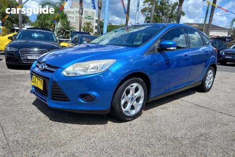 Blue 2012 Ford Focus Hatchback Ambiente