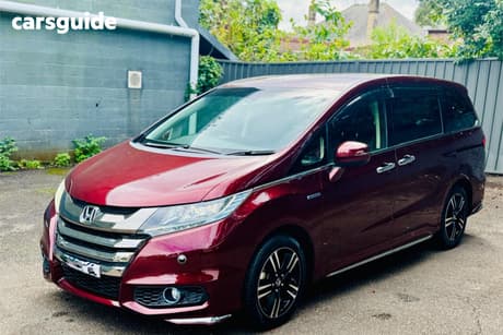 Red 2016 Honda Odyssey Wagon (Hybrid)