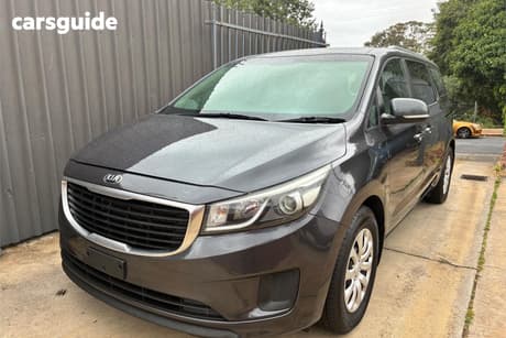 Grey 2016 Kia Carnival Wagon S