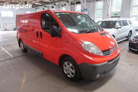 Red 2014 Renault Trafic Van Lwb Crew