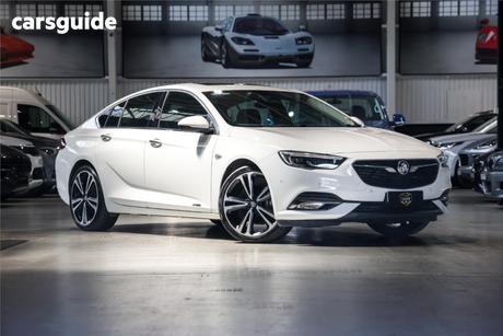 White 2018 Holden Calais Liftback V