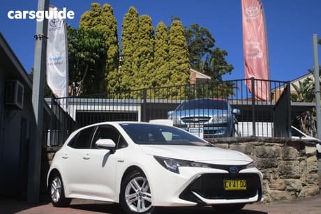 White 2019 Toyota Corolla Hatchback Ascent Sport (Hybrid)