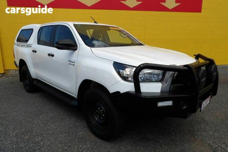 White 2021 Toyota Hilux Double Cab Chassis Sr (4X4)